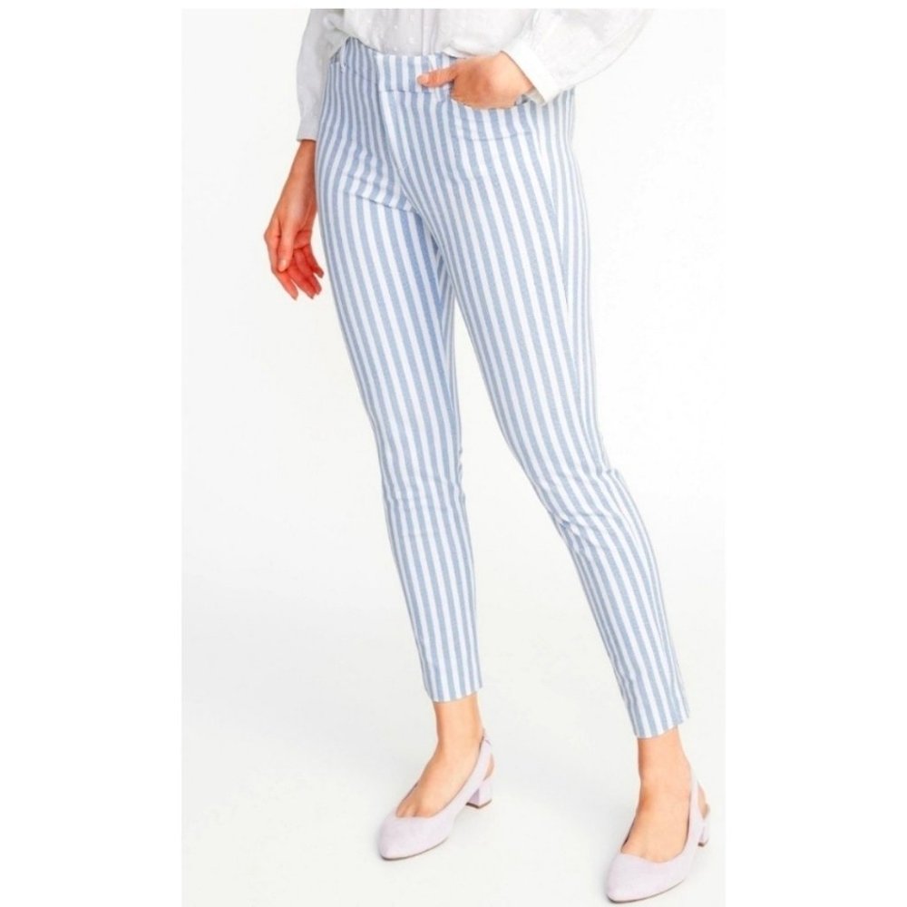 Old Navy Women's Pixie Ankle White Blue Stripe Capri Pant Size 12